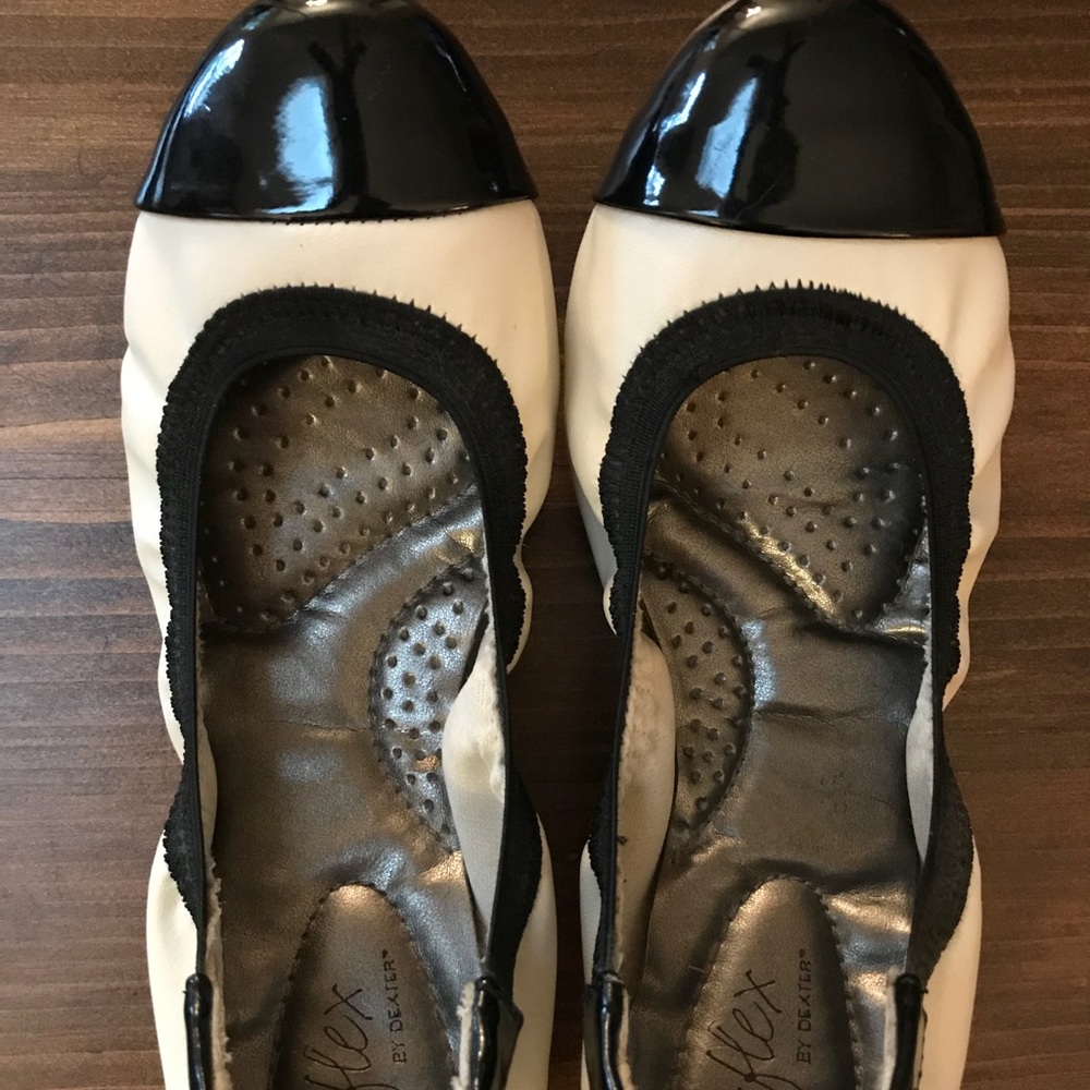 Dexflex Claire Scrunch Flats Size 5.5